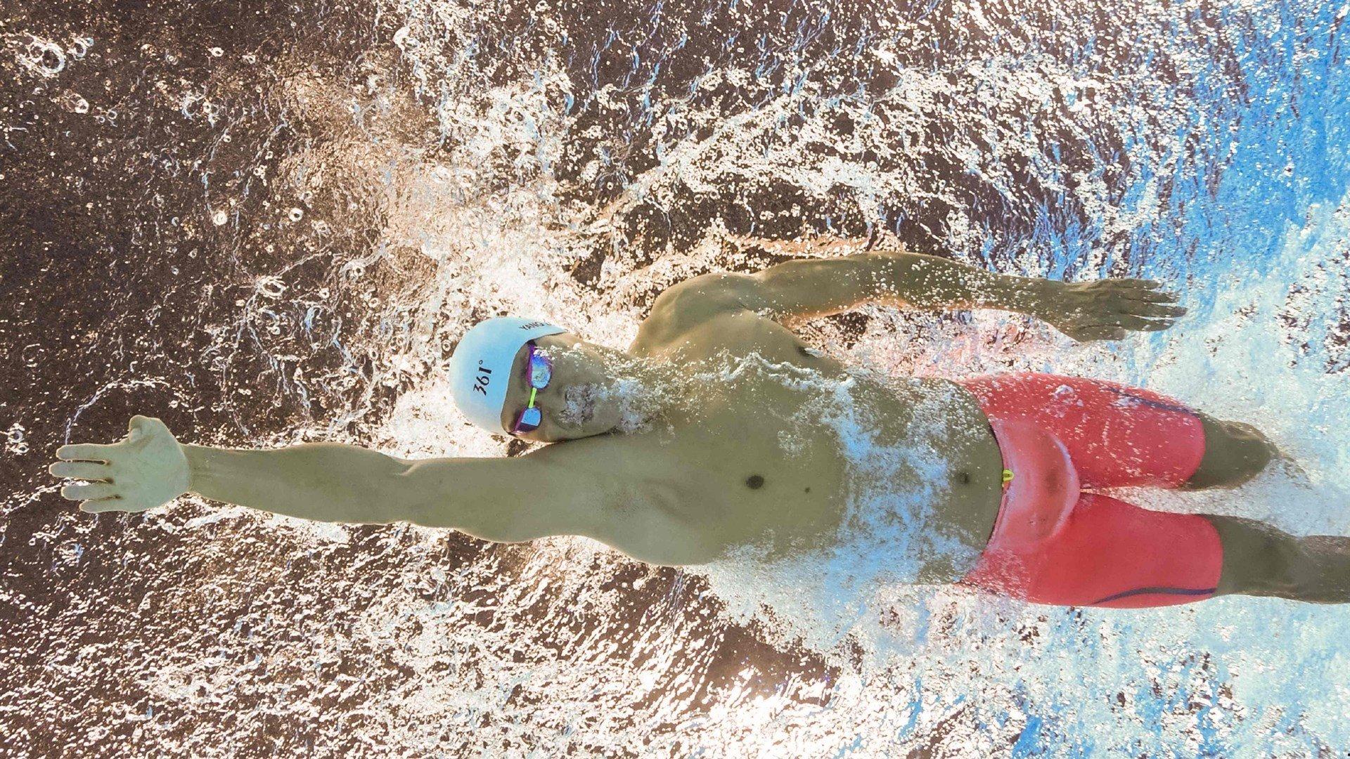 短跑新星闪耀全国锦标赛，破纪录表现引关注